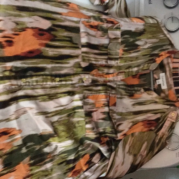 Multi color blouse 👚 - Picture 2 of 4